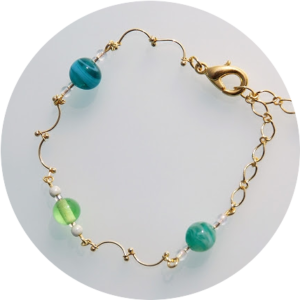 ガラス（とんぼ玉）のブレスレット